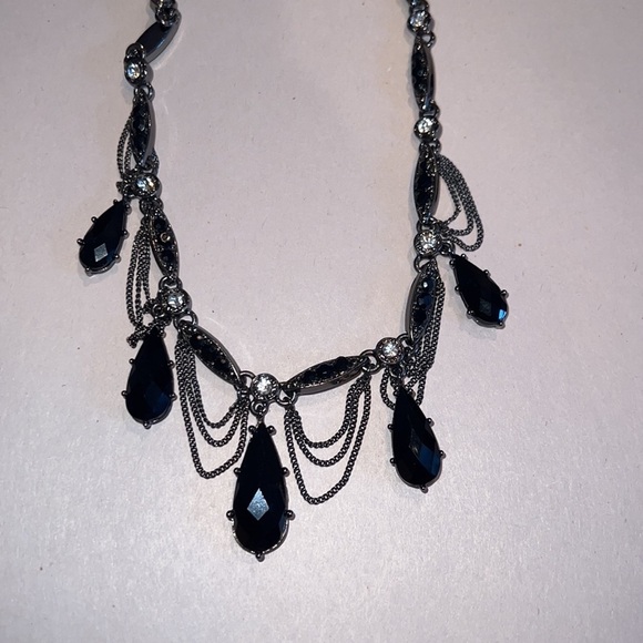 Black Bead Necklace - Picture 3 of 6